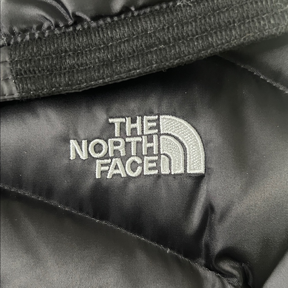 North Face vest - Picture 3 of 4